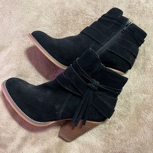 Sole Society Black Suede boots